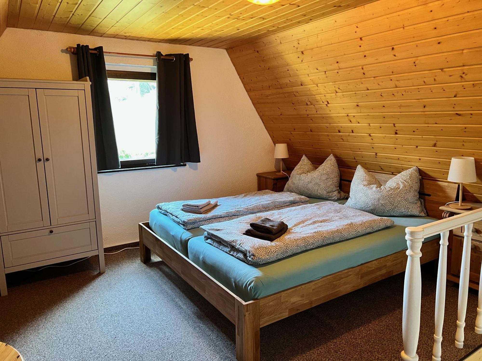 Urige Berghuette Mit Kamin Und Sauna Im Erzgebirge Nahe Schwarzwassertal Pobershau Buitenkant foto