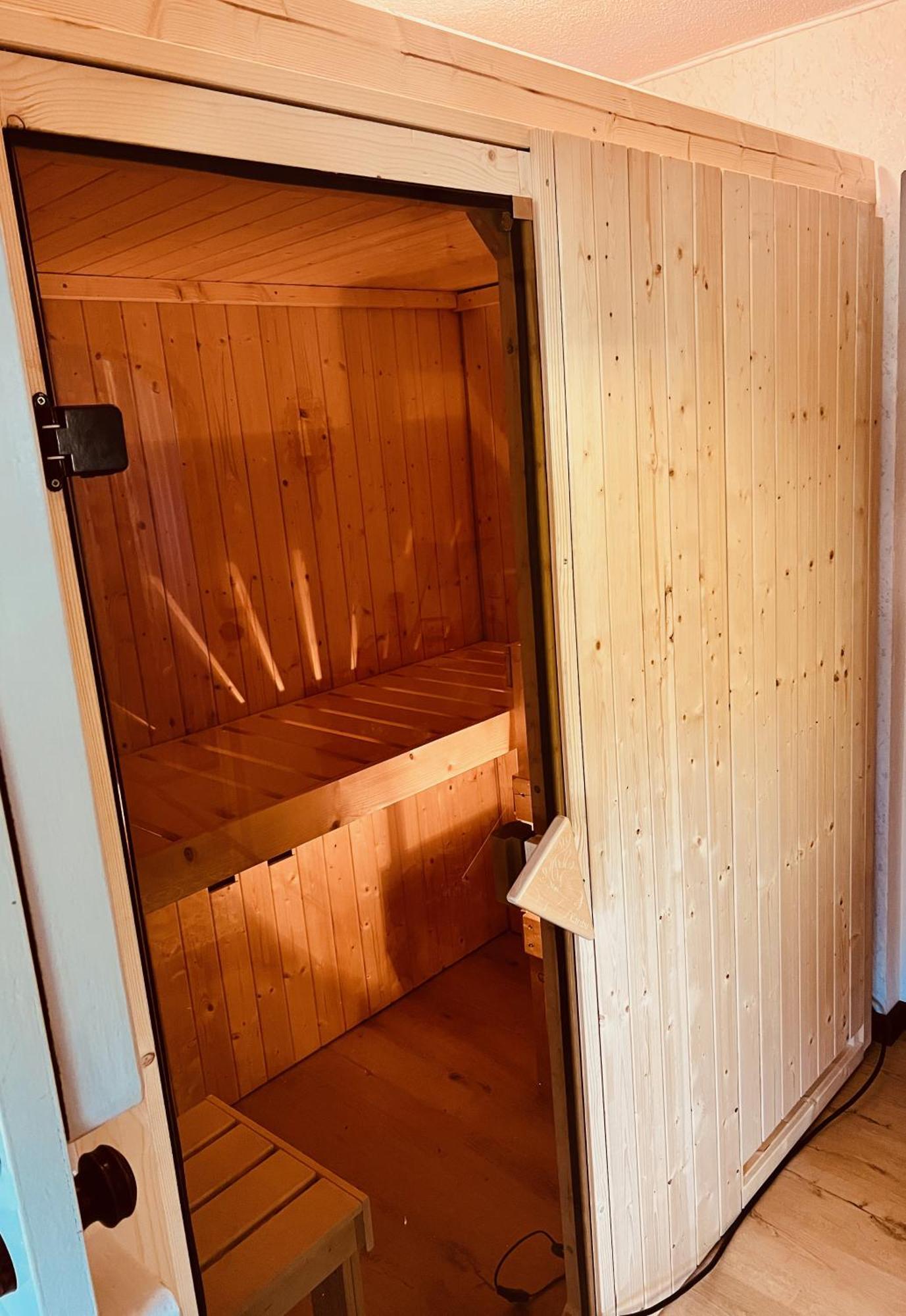 Urige Berghuette Mit Kamin Und Sauna Im Erzgebirge Nahe Schwarzwassertal Pobershau Buitenkant foto